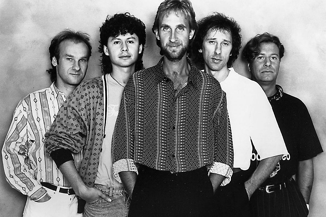 Mike & The Mechanics - The Living Years 